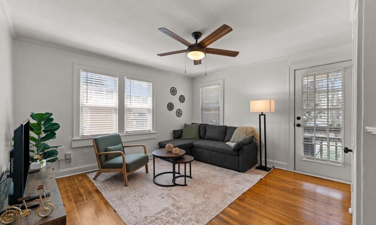 Photo of Livingroom in Westport