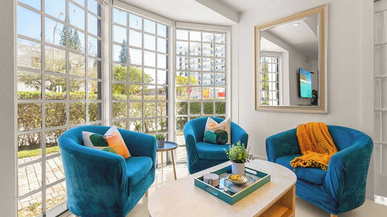 Photo of Livingroom in West Avenue