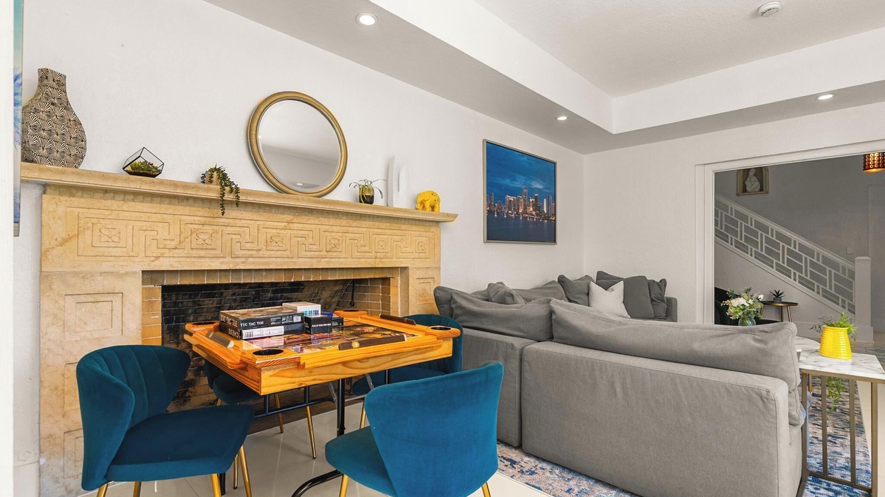 Photo of Livingroom in West Avenue