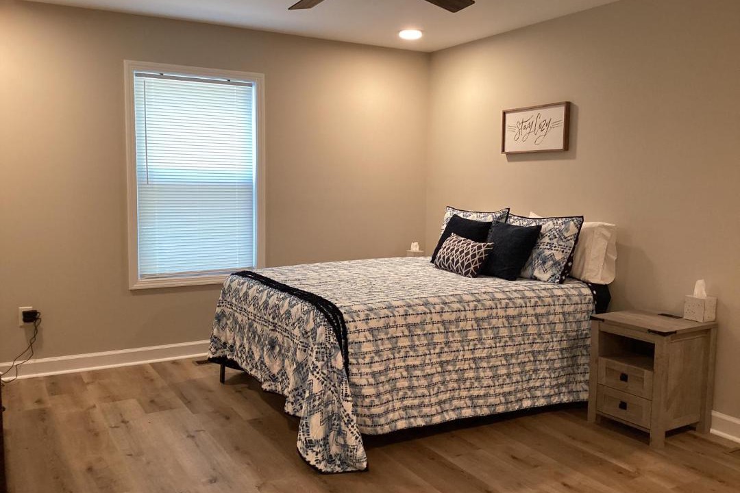 Photo of Bedroom in Counce