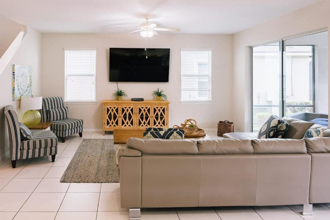 Photo of Livingroom in Florida Central Atlantic Coast