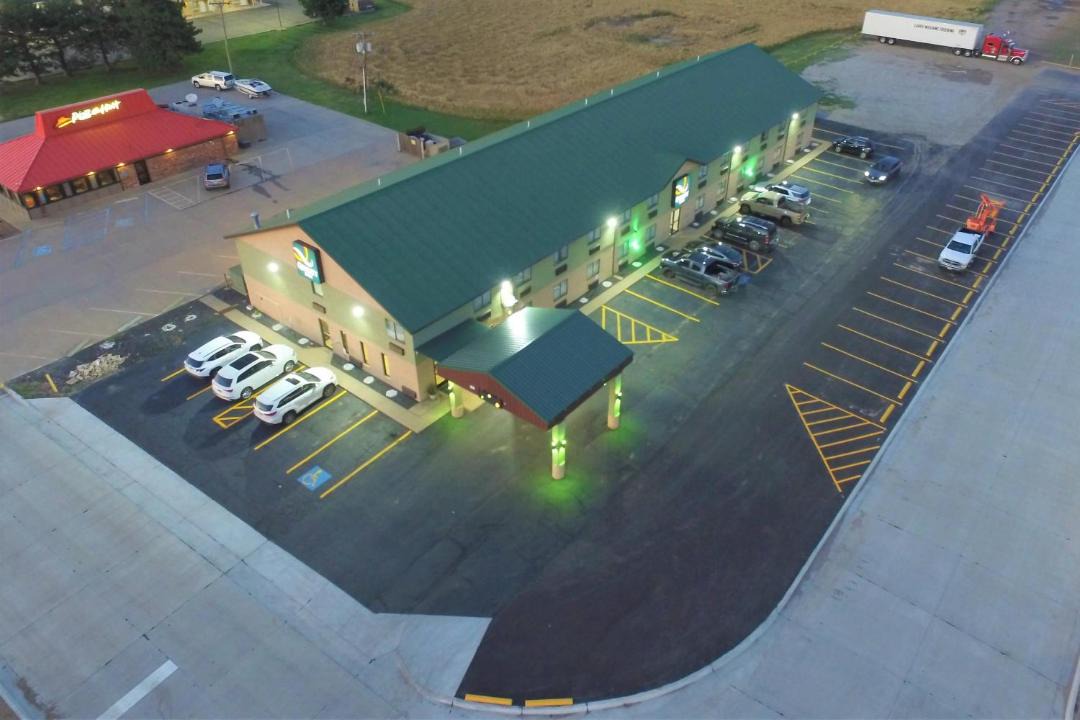 Photo of Others in Russell