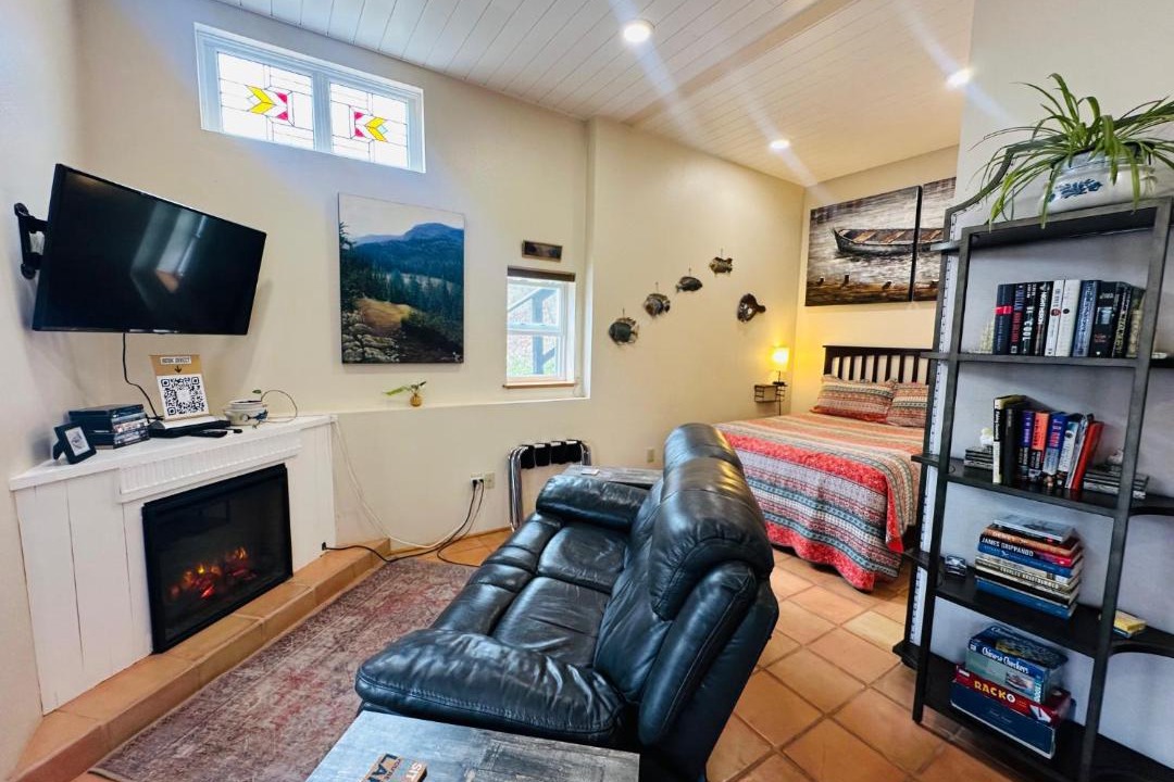 Photo of Livingroom in Sylvan Shores
