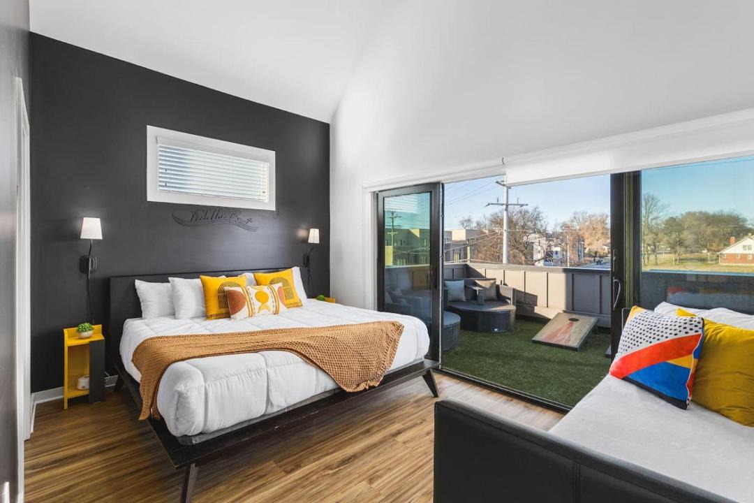 Photo of Bedroom in Cleveland Park