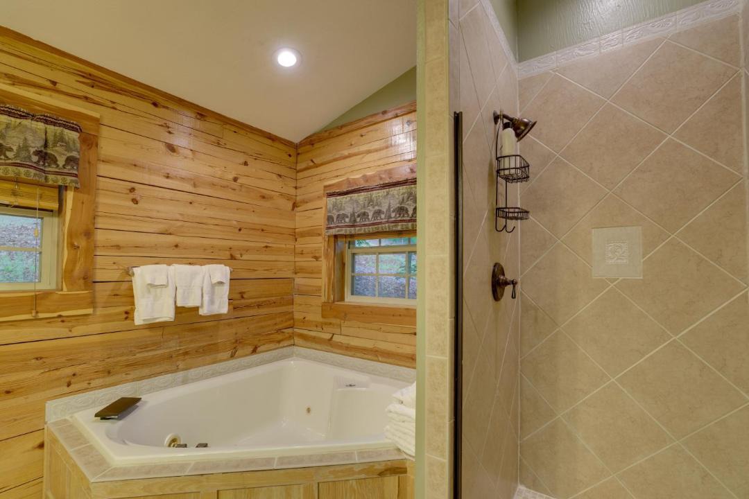 Photo of Bathroom in Sylvan Shores