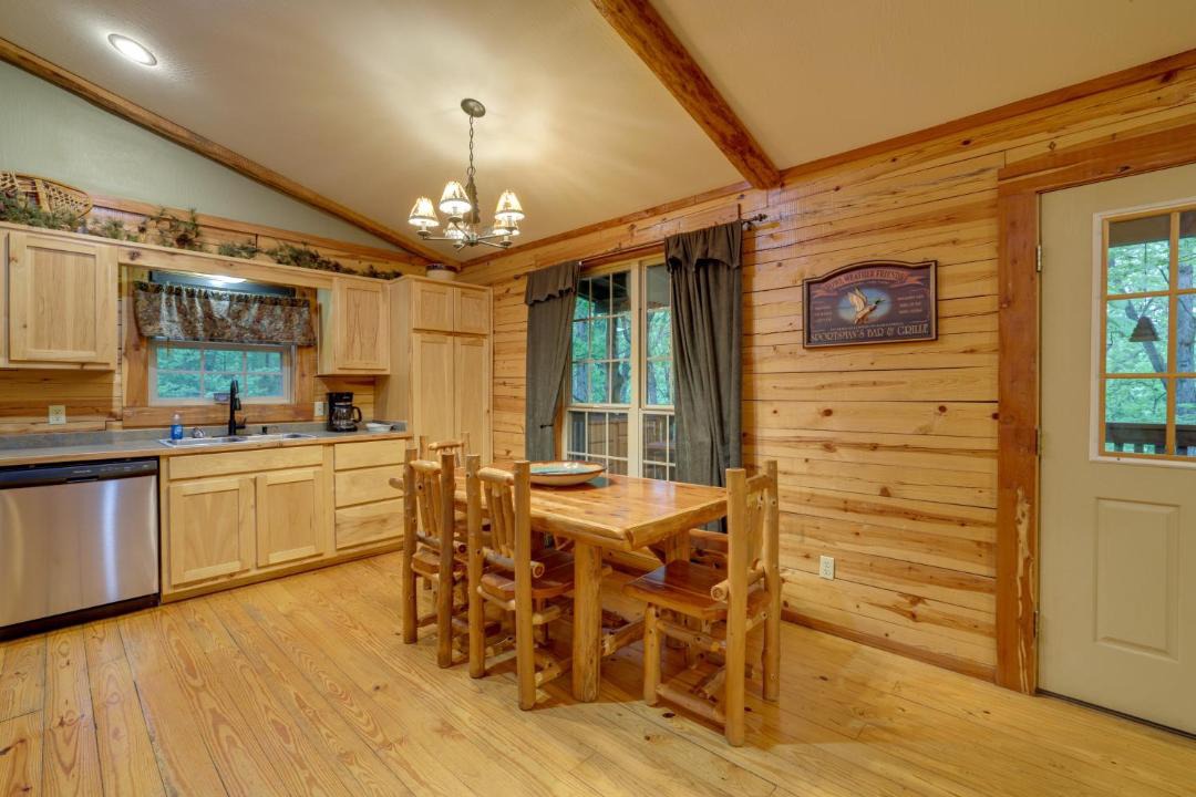 Photo of Kitchen in Sylvan Shores