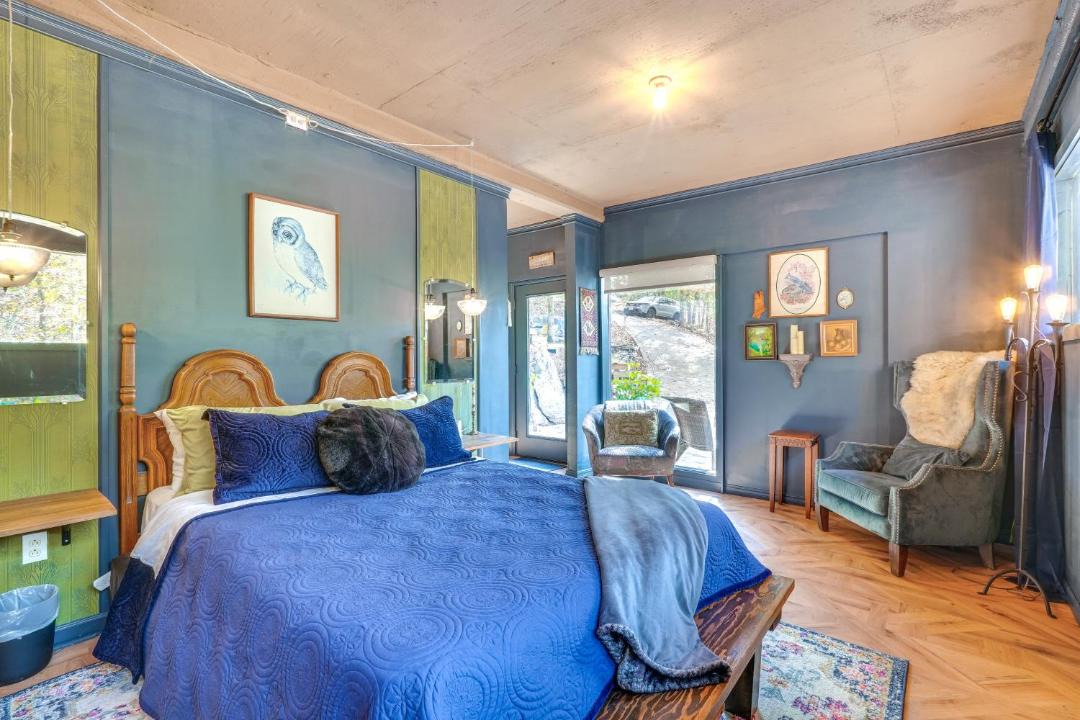 Photo of Bedroom in Lost Bridge Village