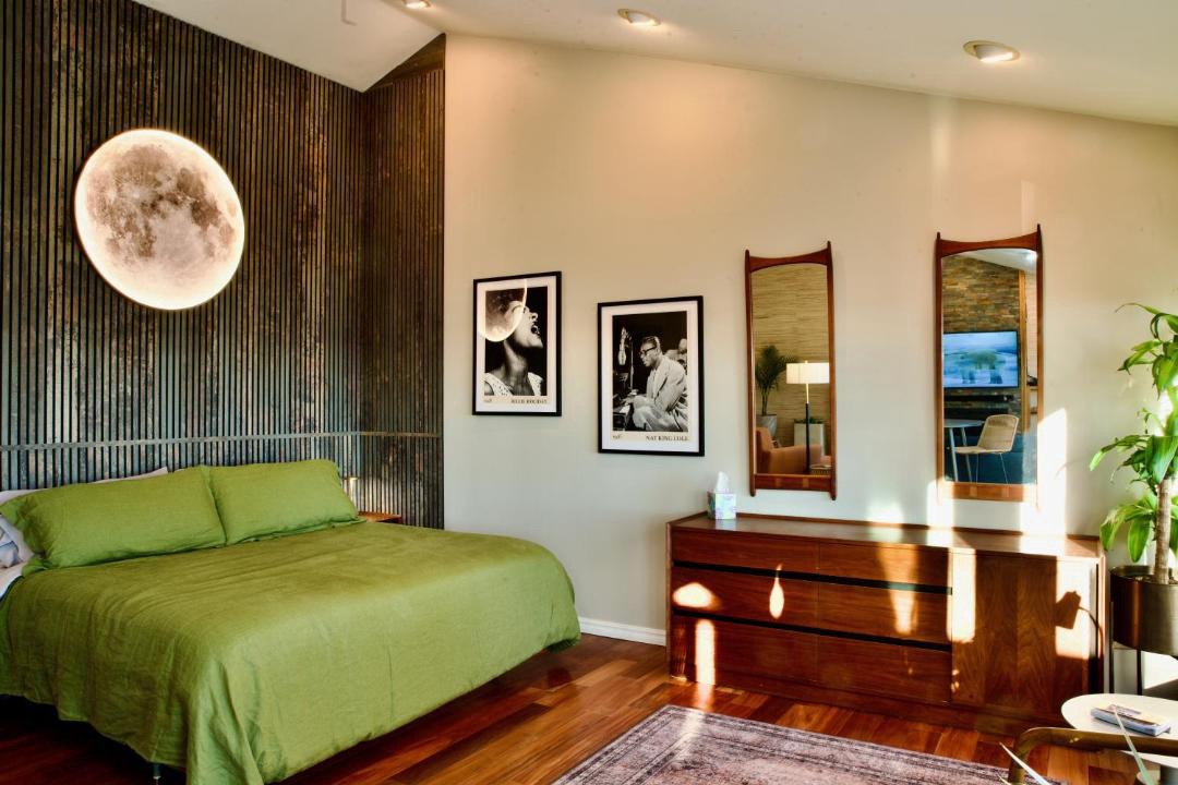 Photo of Bedroom in Sylvan Shores