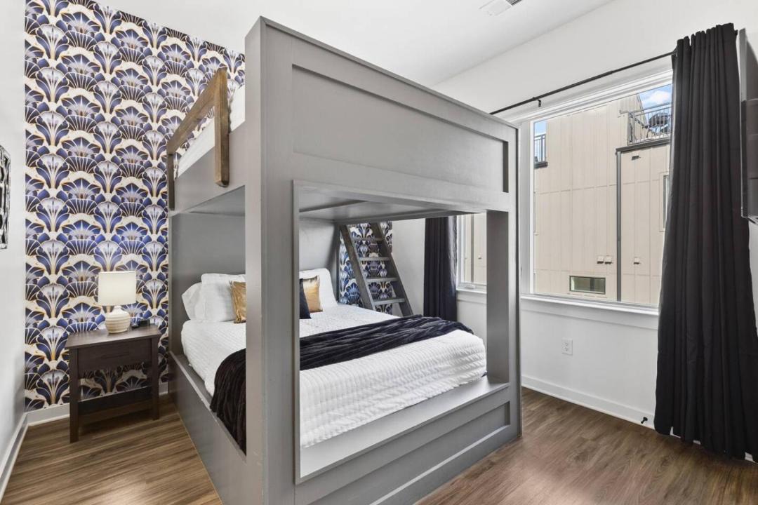 Photo of Bedroom in Cleveland Park