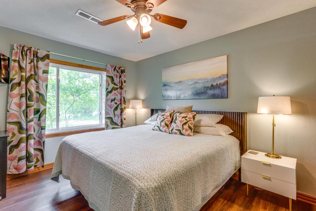 Photo of Bedroom in Eureka Springs