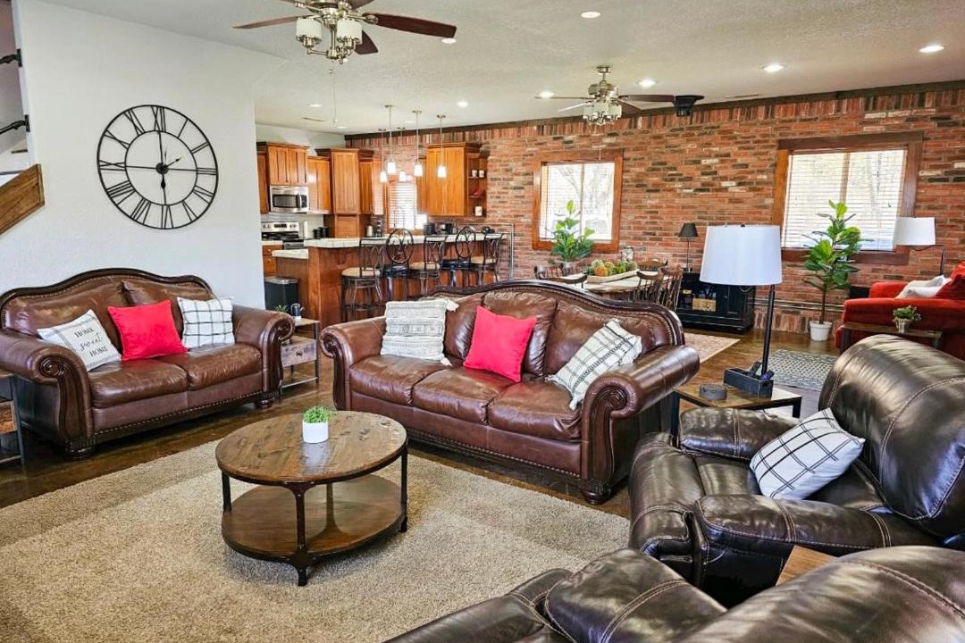 Photo of Livingroom in Lowell