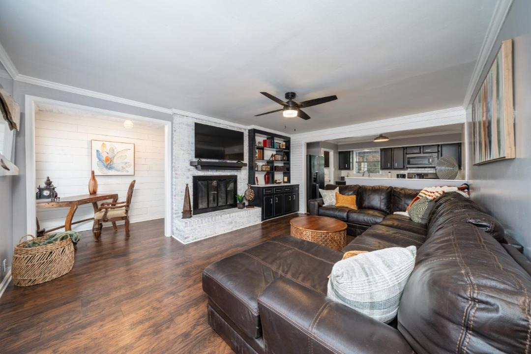 Photo of Livingroom in Rock Creek