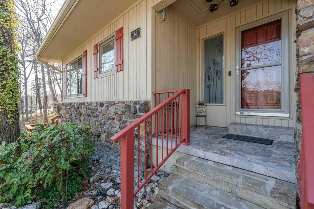 Photo of Buildings in Hot Springs Village