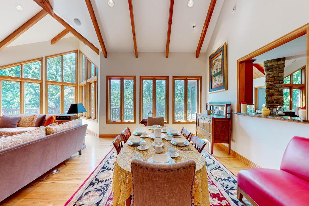 Photo of Livingroom in Eureka Springs