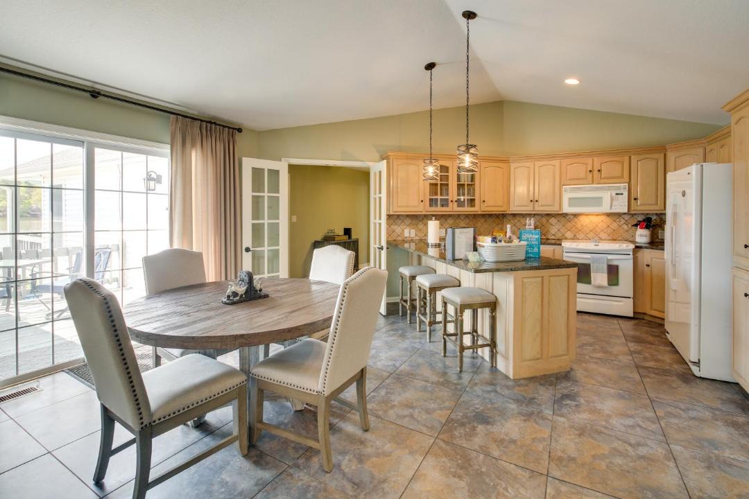 Photo of Livingroom in Mid America
