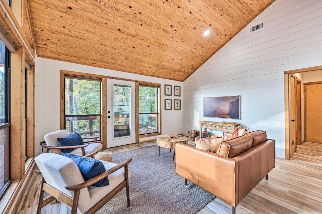 Photo of Livingroom in Rogers