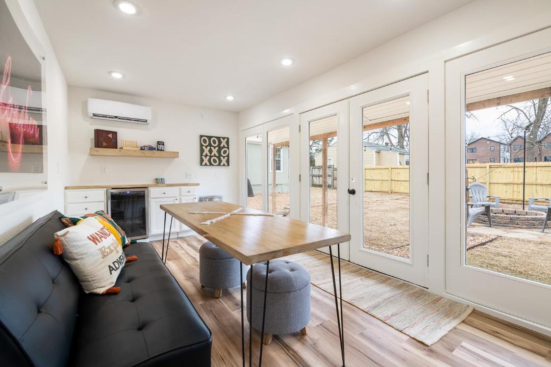 Photo of Livingroom in Downtown