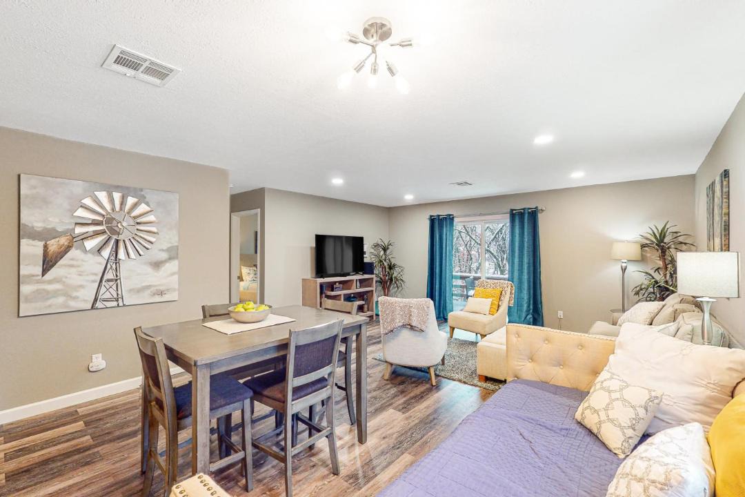 Photo of Livingroom in Bella Vista