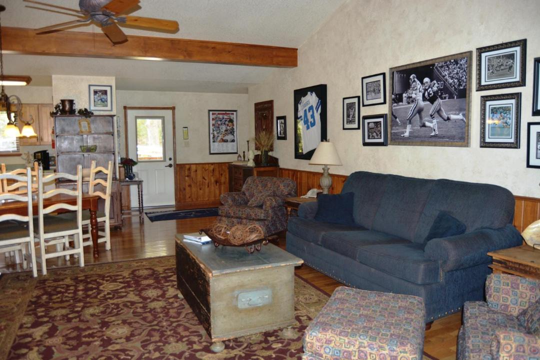 Photo of Livingroom in Mount Ida