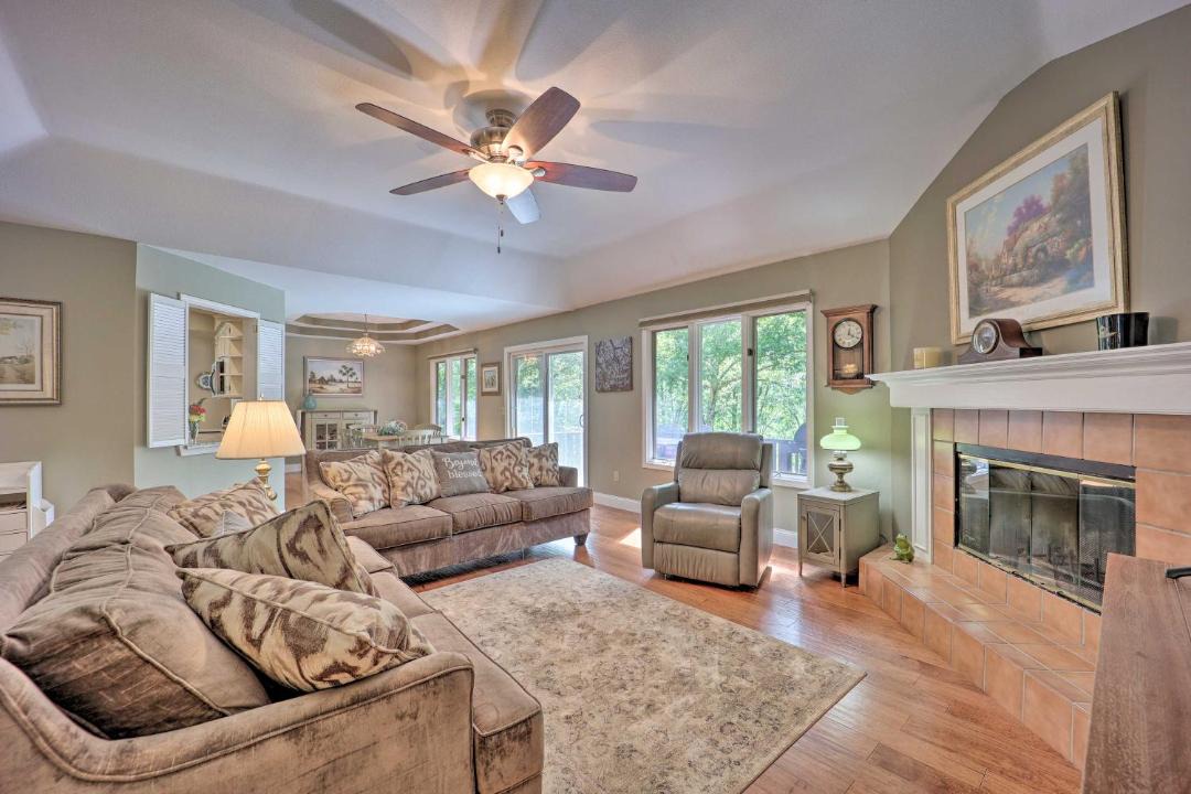 Photo of Livingroom in Bella Vista