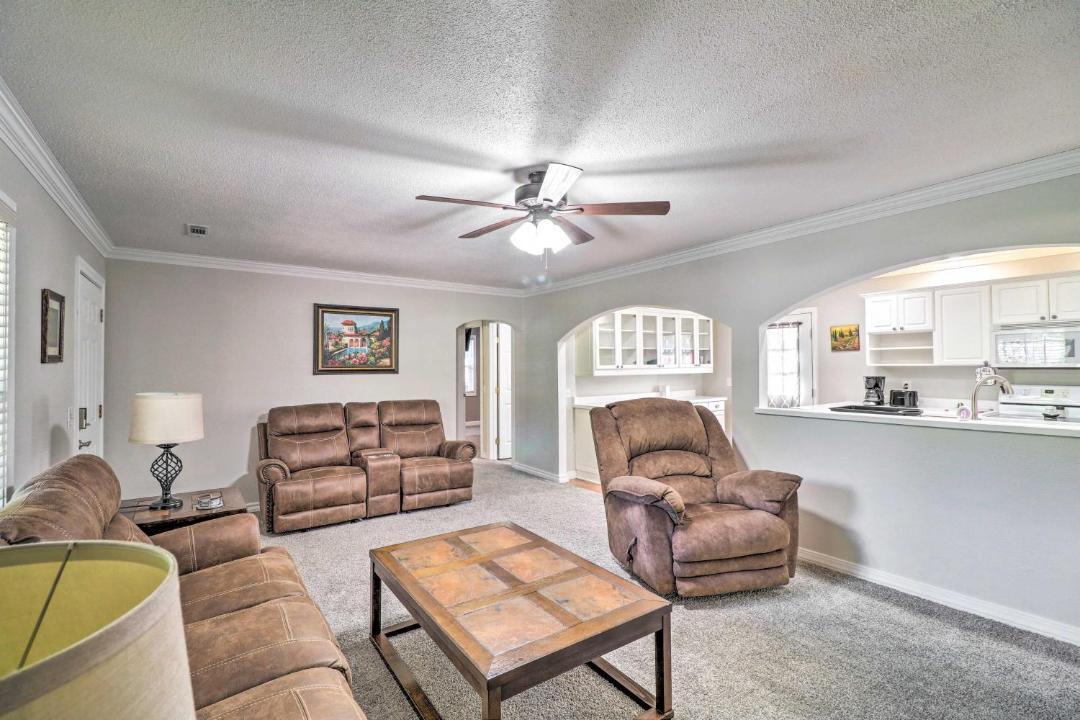 Photo of Livingroom in Dogwood Park