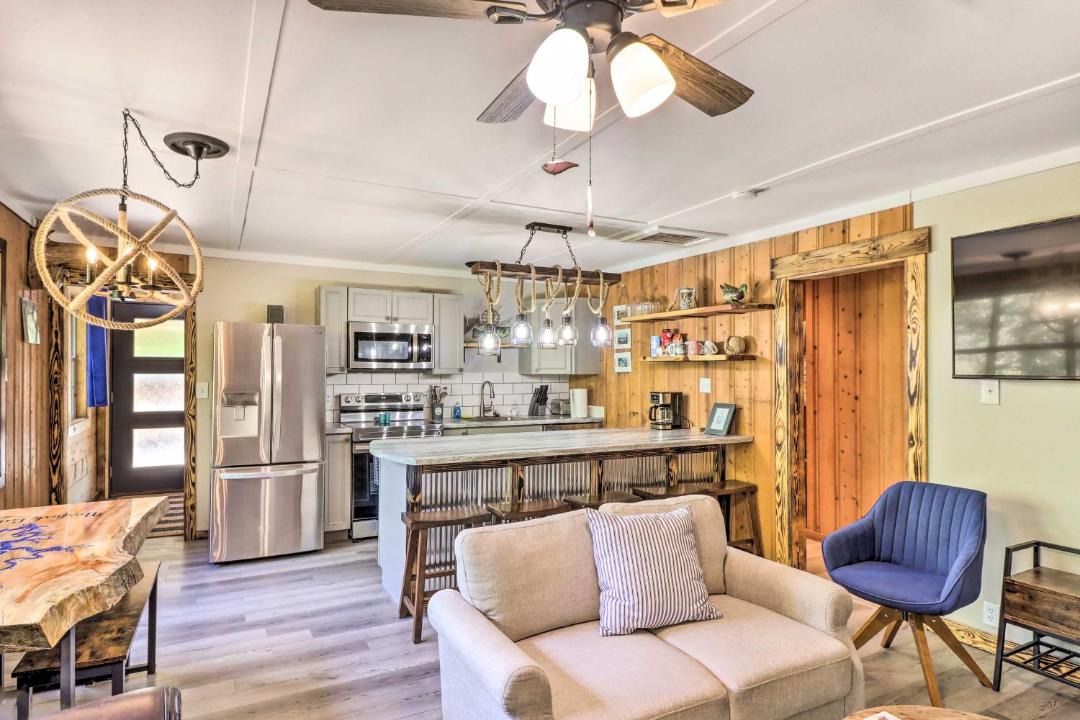 Photo of Livingroom in Elizabeth