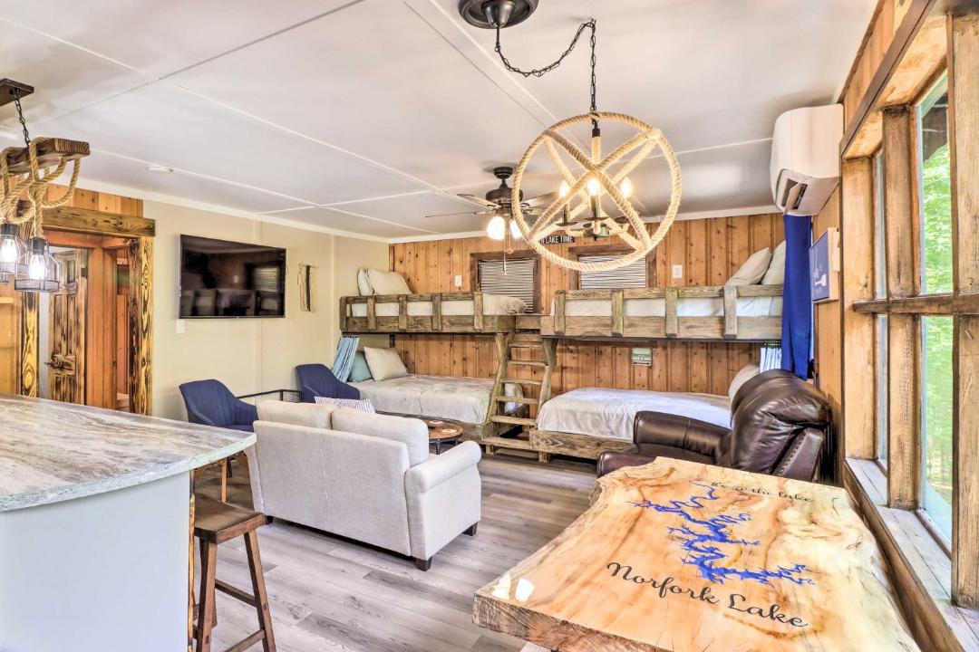 Photo of Livingroom in Elizabeth