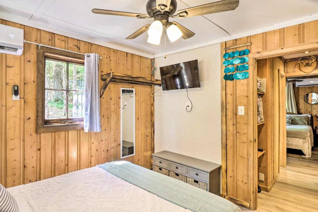 Photo of Bedroom in Elizabeth