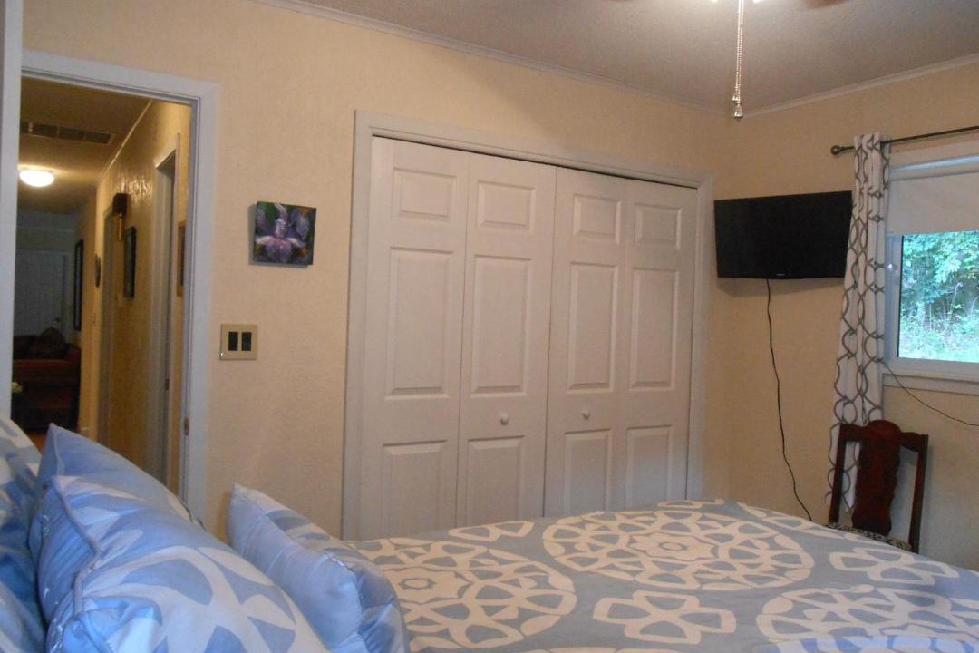 Photo of Bedroom in Hot Springs Village