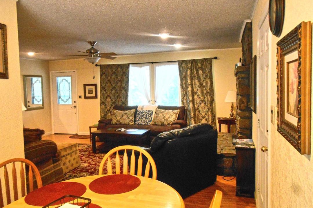Photo of Livingroom in Hot Springs Village