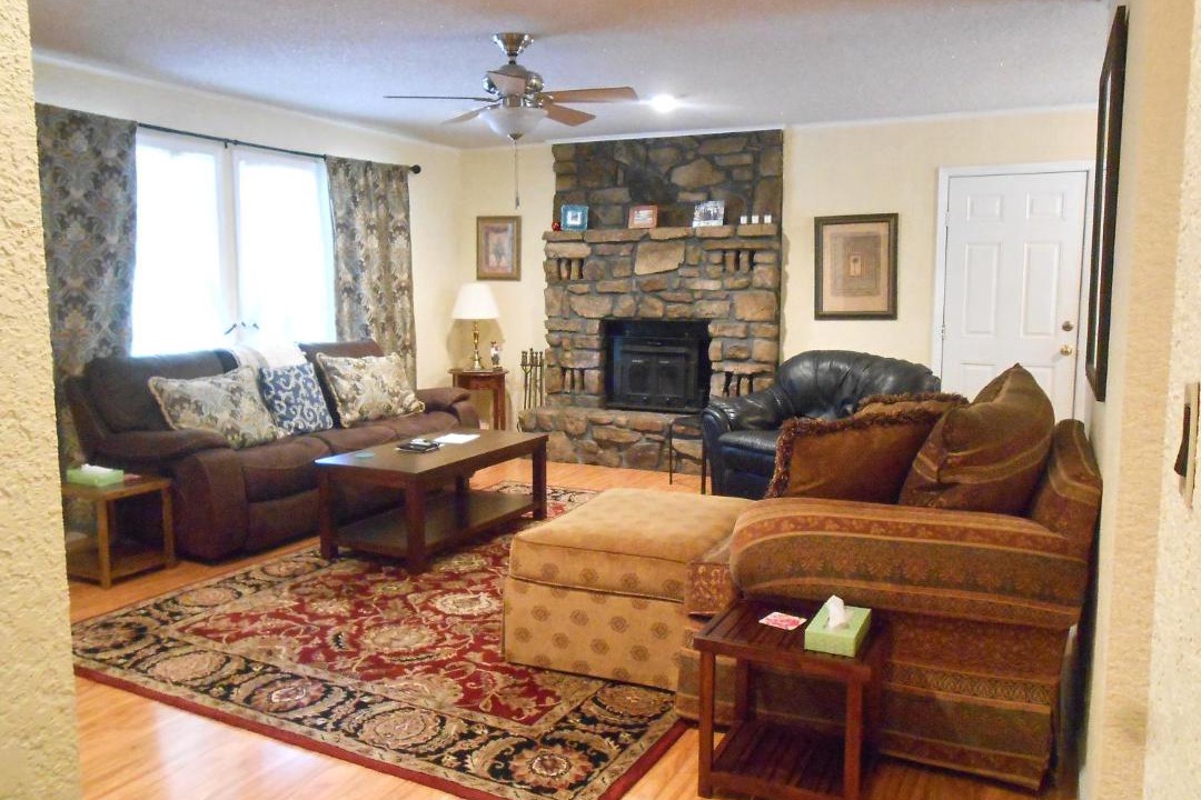 Photo of Livingroom in Hot Springs Village