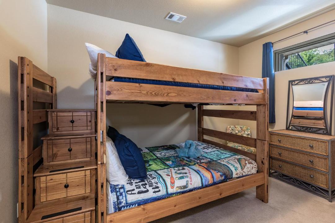 Photo of Bedroom in Lake Hamilton