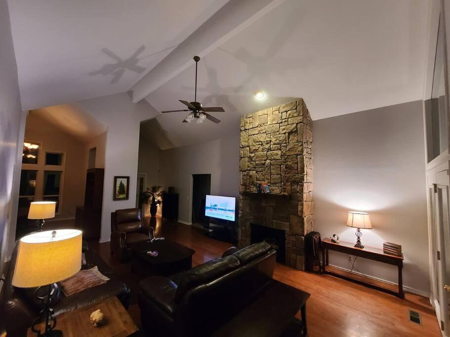 Photo of Livingroom in Bella Vista