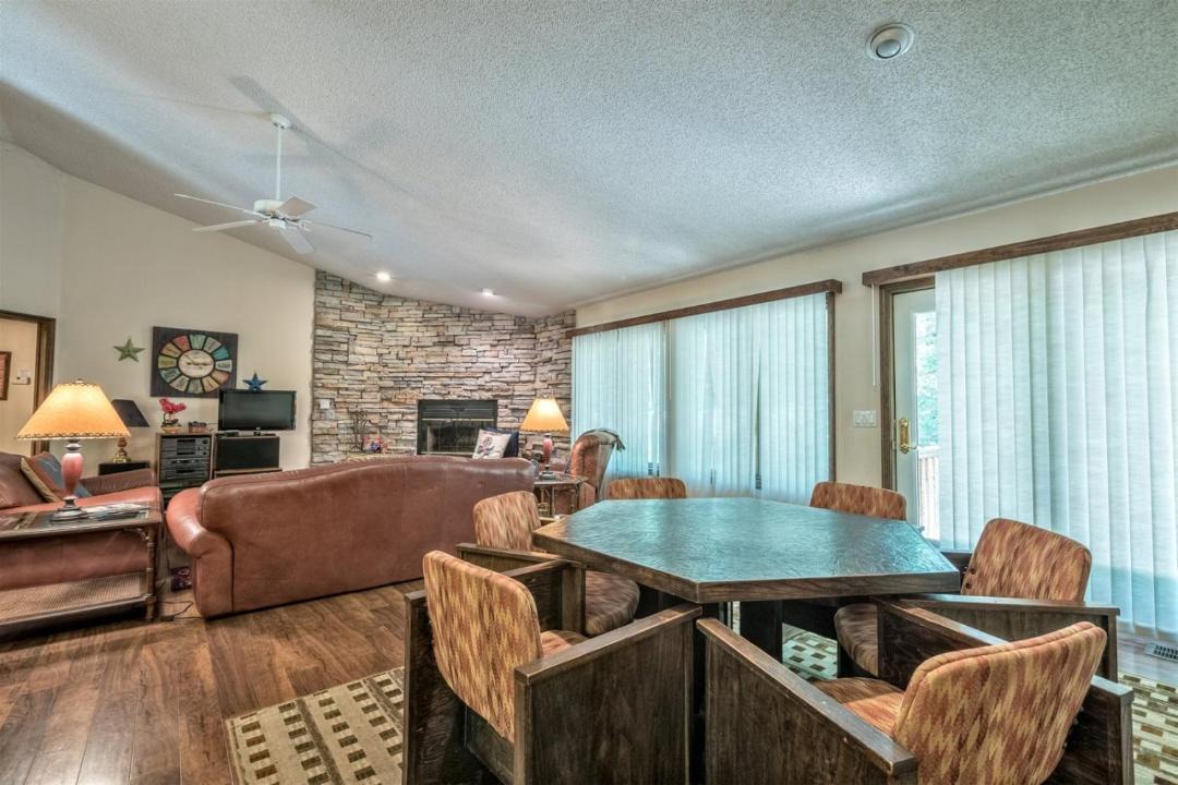Photo of Livingroom in Hot Springs Village