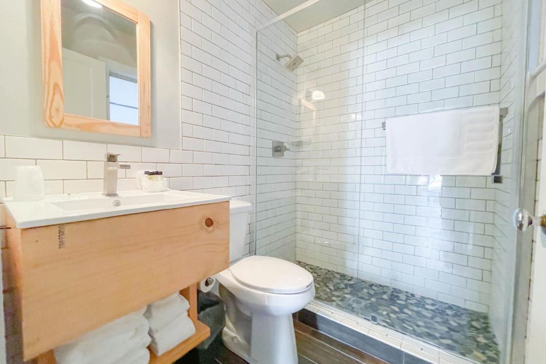 Photo of Bathroom in Eureka Springs Historic District