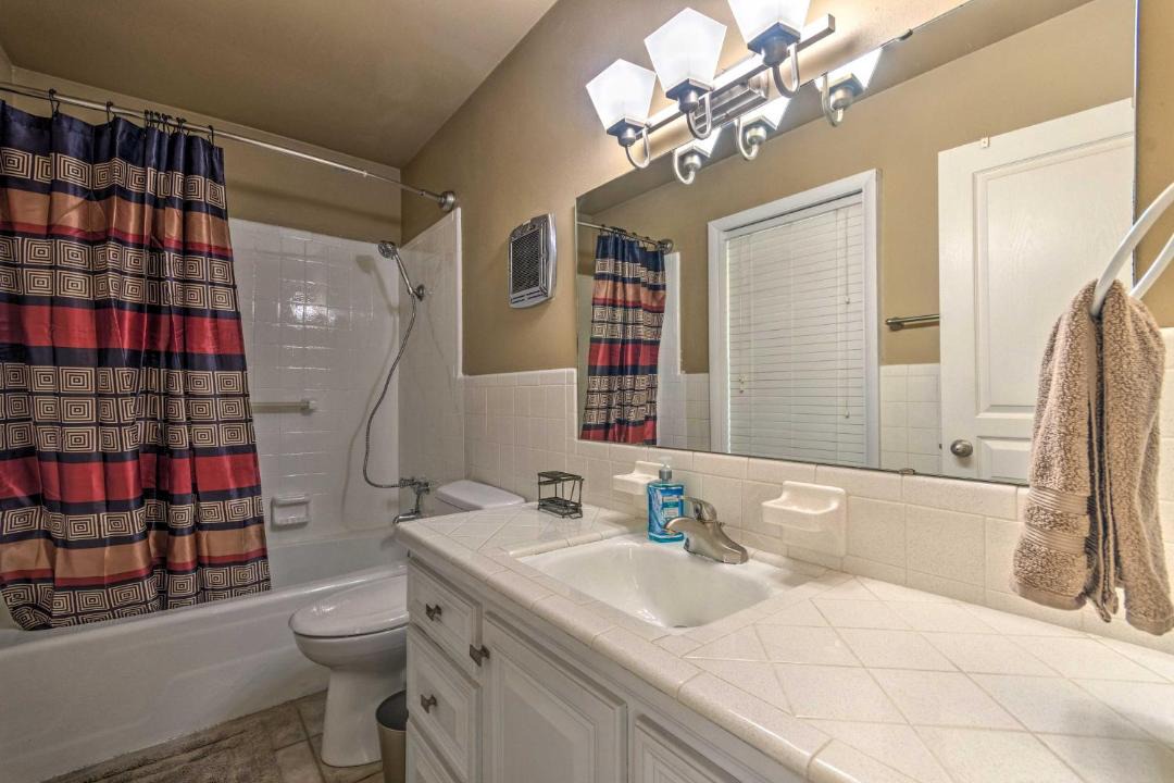 Photo of Bathroom in Piney