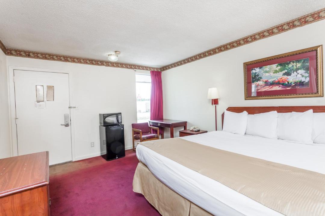 Photo of Bedroom in Hurricane Mills