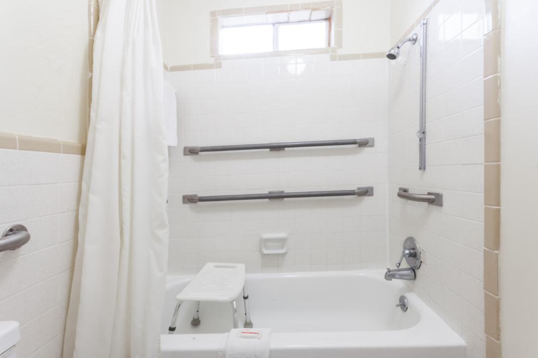 Photo of Bathroom in Hurricane Mills