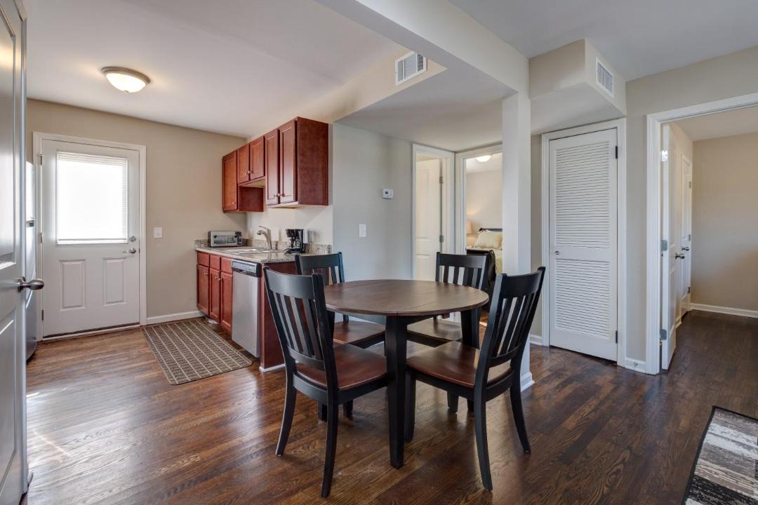 Photo of Livingroom in Chestnut Hill