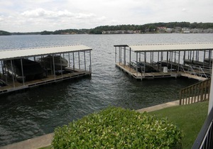 Recently remodeled condo at The Landing. Ideal location!