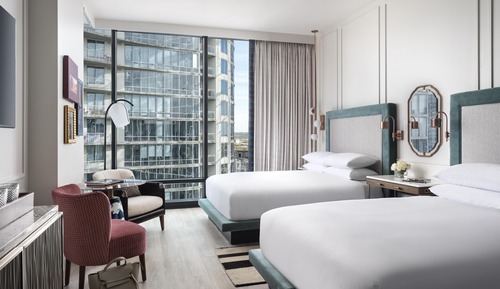 Room, 2 Queen Beds, Bathtub (Accesible, Broadway View)