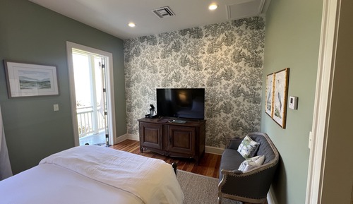 The Lasalle Garden Room