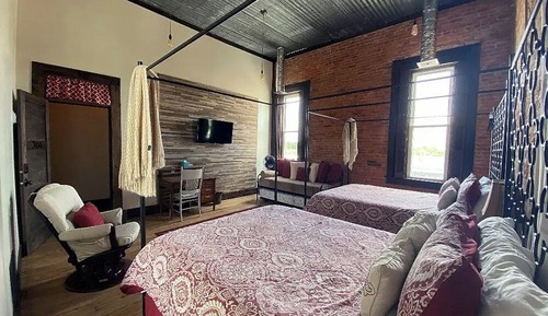 Luxury Studio (306)