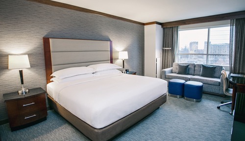 Executive Room, 1 King Bed, Club Lounge Access