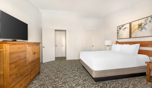 Room, 2 Bedrooms, Kitchen