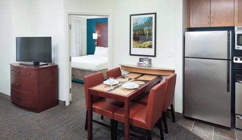 Suite, 1 Bedroom (Mobility/Hearing Accessible, Tub)