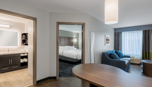 Suite, 1 Bedroom (Communications Accessible)