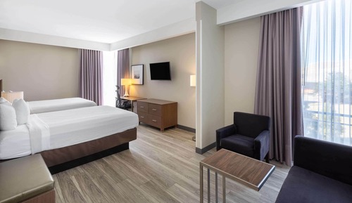 Studio Suite, 2 Queen Beds, Accessible, Non Smoking (Mobility, Roll-In Shower)