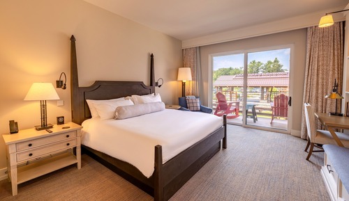 Standard Room, 1 King Bed, Accessible, Terrace