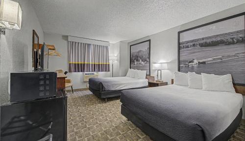 Deluxe Double Room with Two Double Beds - Non-Smoking
